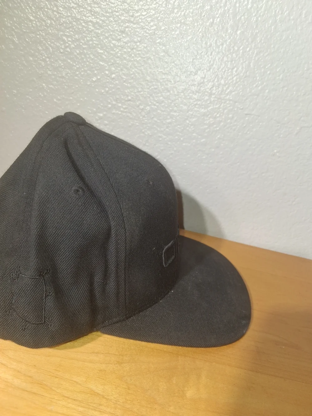 Embroidered Black Men's Baseball Cap